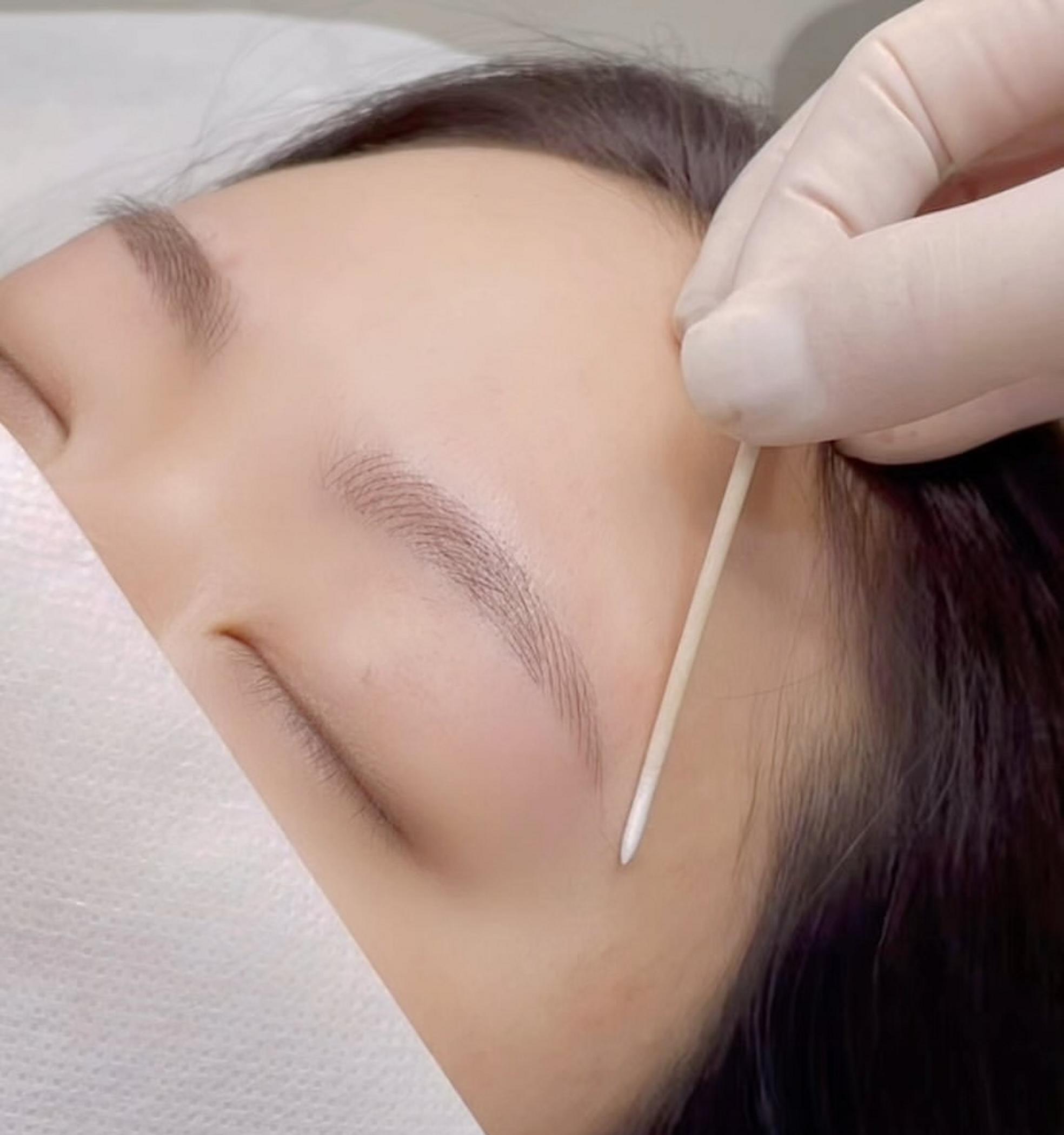 microblading tools and iron oxide pigments